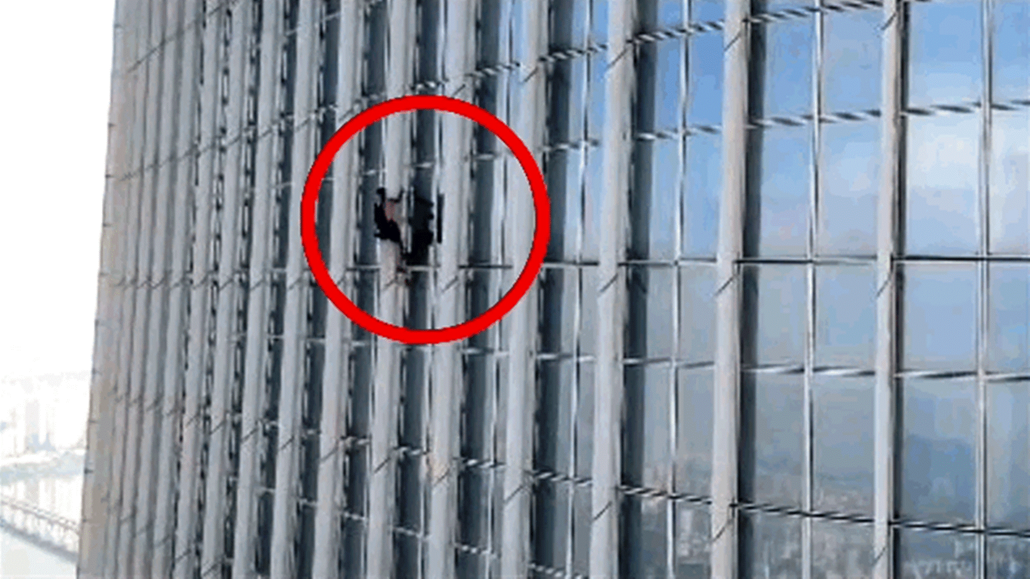 «Человек-паук» раскошелится на 15 миллионов за 300 метров восхождения по стене небоскреба